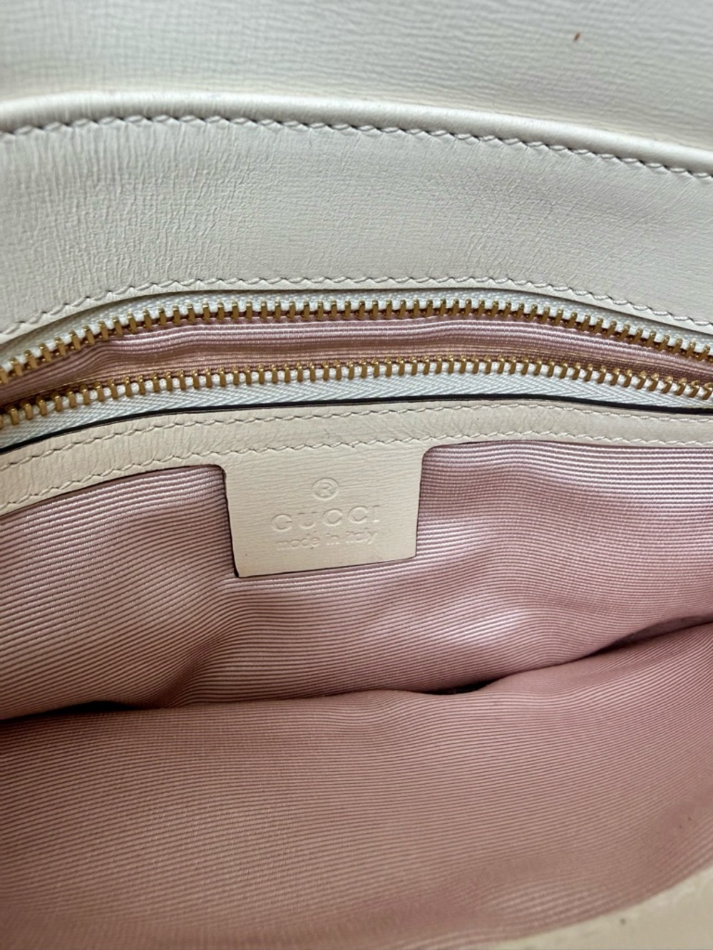 Gucci Arli Small Leather Shoulder Bag – Gold Double G - Off-White - Picture 5 of 11